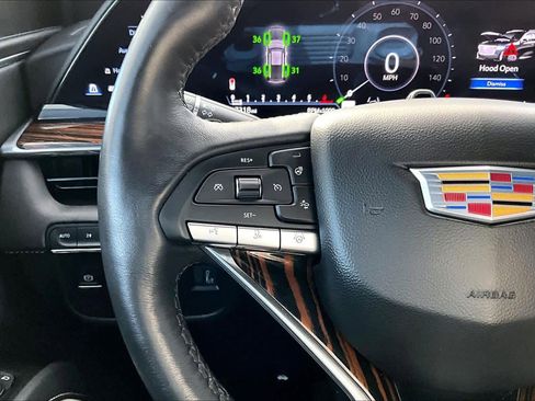 Used 2024 Cadillac Escalade Premium Luxury w/ Performance Package image 24