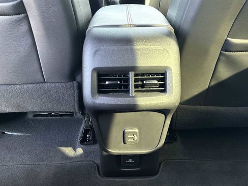 Certified 2024 Chevrolet Equinox RS w/ RS Leather Package image 22