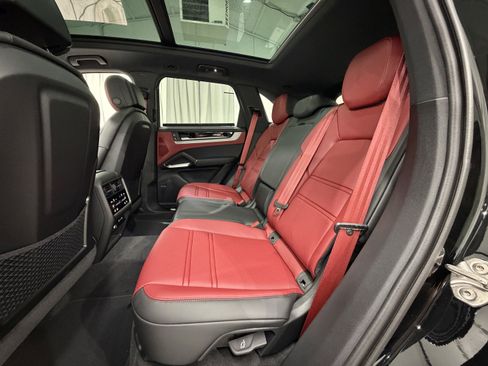New 2026 Porsche Cayenne AWD/4WD image 20