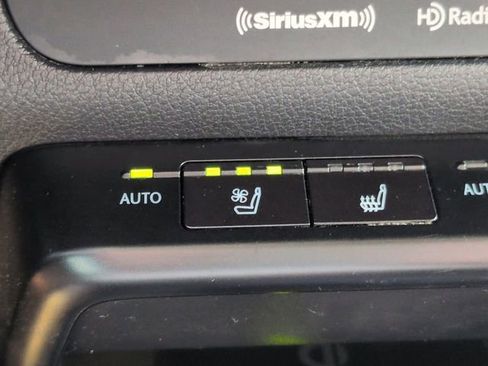 Used 2020 Lexus UX 250h w/ Premium Package AWD/4WD image 23