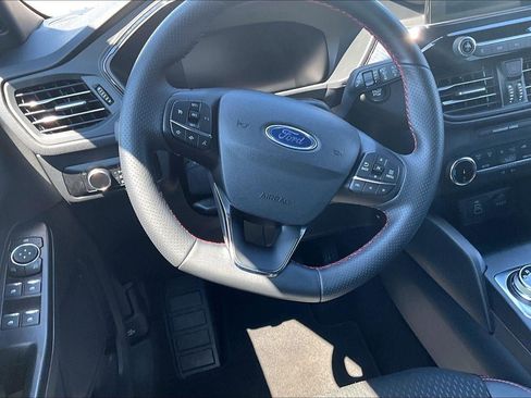 Used 2025 Ford Escape ST-Line AWD/4WD image 15