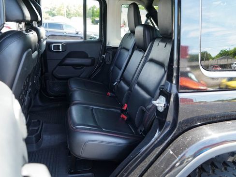 Used 2019 Jeep Wrangler Unlimited Rubicon AWD/4WD image 8