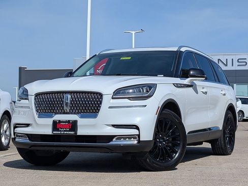 Used 2020 Lincoln Aviator Reserve w/ Elements Package Plus AWD/4WD image 2
