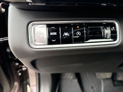 Used 2025 Buick Envision Avenir AWD/4WD image 55