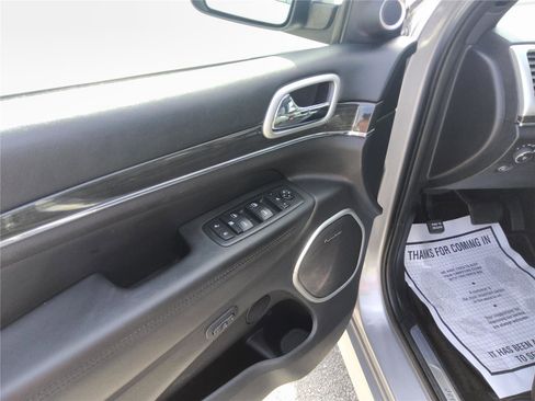 Used 2015 Jeep Grand Cherokee High Altitude RWD image 15
