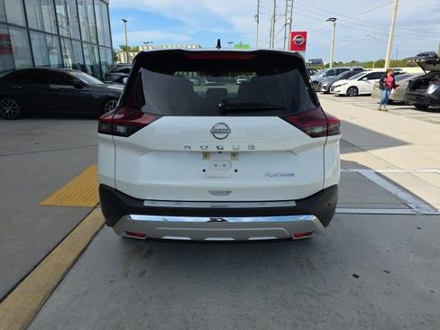 Used 2023 Nissan Rogue Platinum w/ Platinum Premium Package FWD image 5