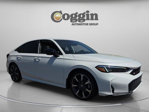 Certified 2025 Honda Civic Sport Touring image 7