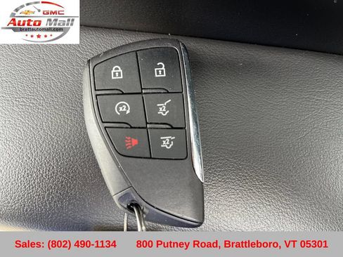 Used 2023 Chevrolet Tahoe Z71 w/ Luxury Package AWD/4WD image 30