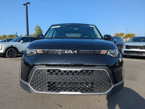 Used 2025 Kia Soul LX w/ LX Technology Package FWD image 8