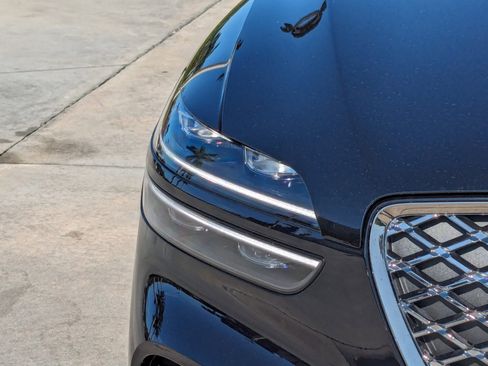 Used 2024 Genesis GV70 3.5T Sport image 7