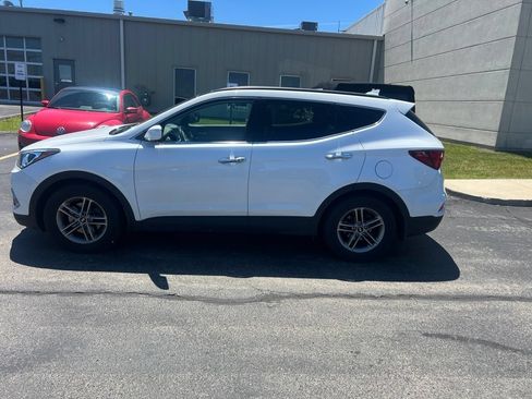 Used 2018 Hyundai Santa Fe Sport w/ 2.4L Tech Package 04 AWD/4WD image 3