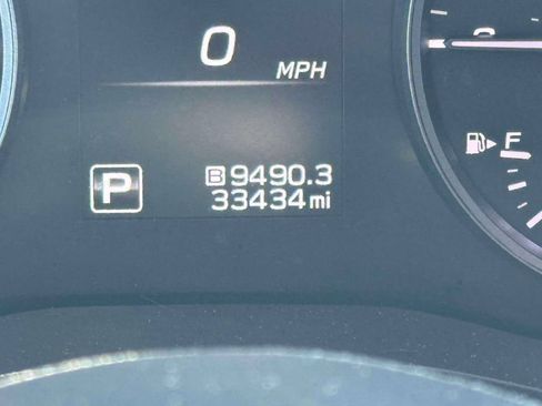 Used 2023 Subaru Ascent Premium w/ Convenience Package AWD/4WD image 29
