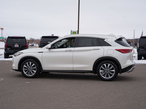 Used 2020 INFINITI QX50 Essential w/ Convenience Package image 6