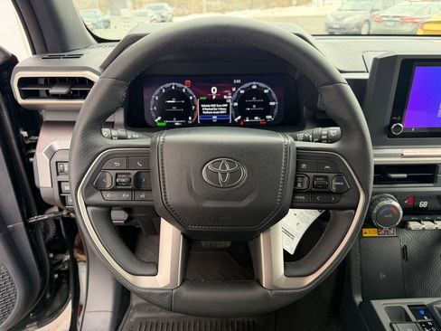 New 2025 Toyota 4Runner TRD Off-Road image 10