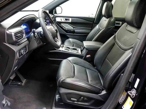 Used 2024 Ford Explorer ST w/ Equipment Group 401A AWD/4WD image 8