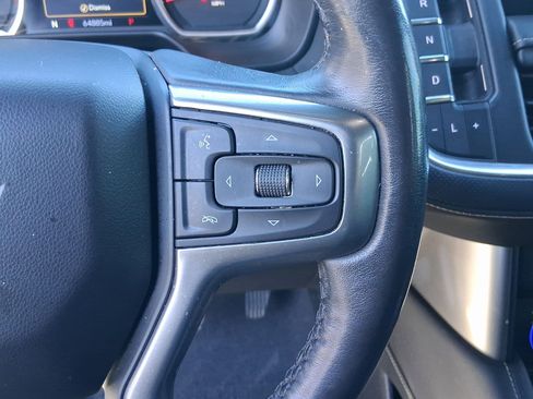 Used 2021 Chevrolet Tahoe Premier w/ Premium Package image 22