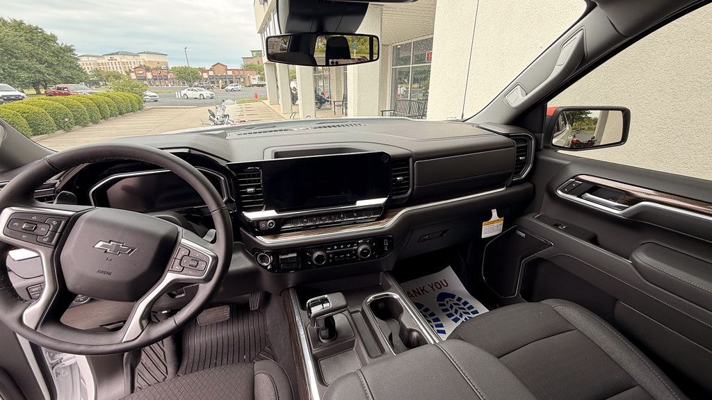 New 2026 Chevrolet Silverado 1500 RST AWD/4WD image 6