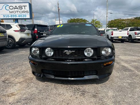 Used 2007 Ford Mustang GT Premium RWD image 9