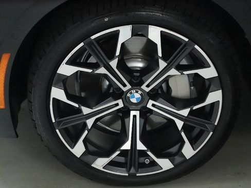 Used 2026 BMW 330i xDrive Sedan w/ Premium Package AWD/4WD image 38