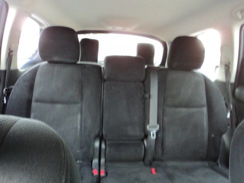 Used 2014 Nissan Pathfinder S image 19