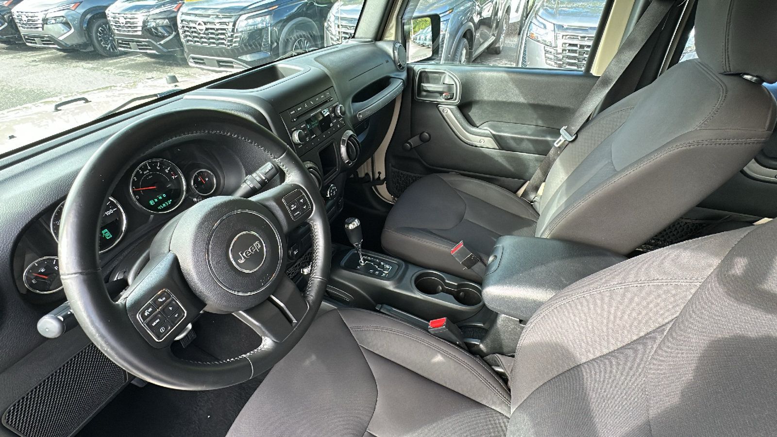 Used 2017 Jeep Wrangler Unlimited Sport w/ Connectivity Group AWD/4WD image 21