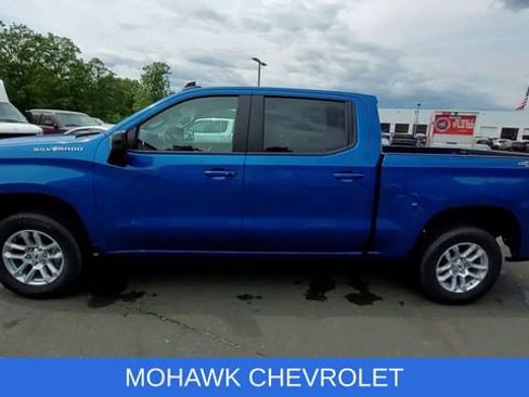 Used 2023 Chevrolet Silverado 1500 RST w/ Convenience Package II AWD/4WD image 6