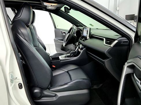 Used 2020 Toyota RAV4 XSE AWD/4WD image 17