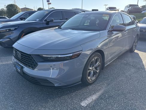 Used 2023 Honda Accord EX-L image 5