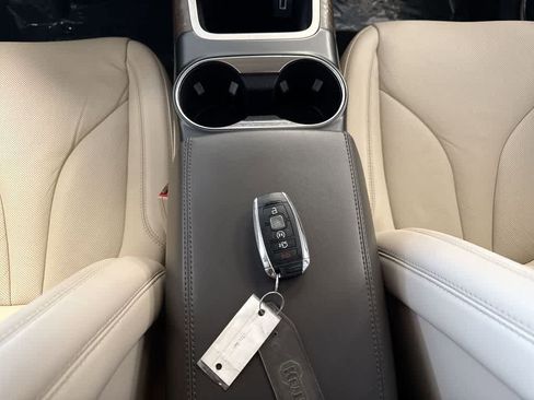 Used 2019 Lincoln Nautilus Reserve image 38