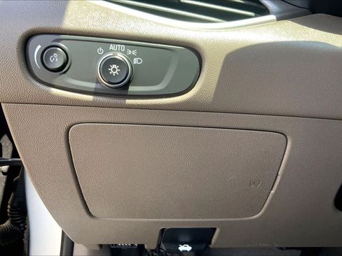 Used 2020 Chevrolet Malibu LS FWD image 33
