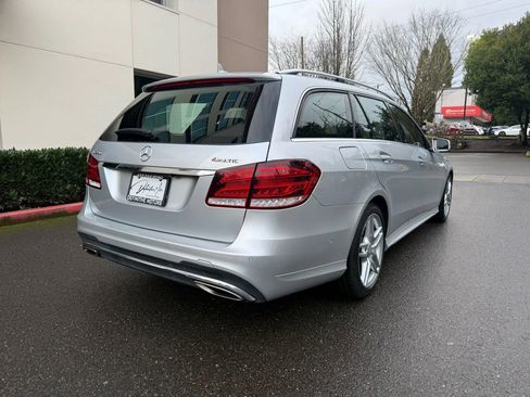 Used 2015 Mercedes-Benz E 350 E 350 4MATIC Wagon 4D image 3