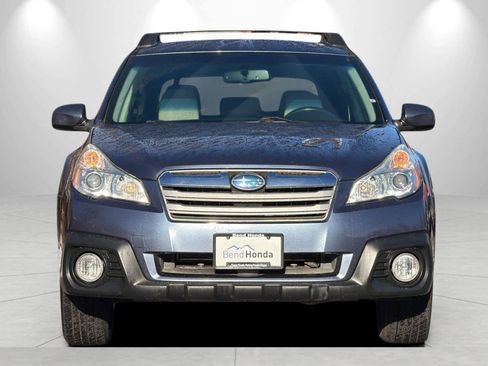 Used 2014 Subaru Outback 2.5i Premium image 10