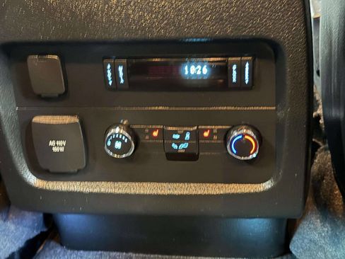 Used 2015 Ford Expedition Limited w/ Equipment Group 301A image 32