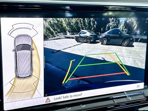 New 2026 Volkswagen Atlas SE w/ Panoramic Sunroof Package image 19