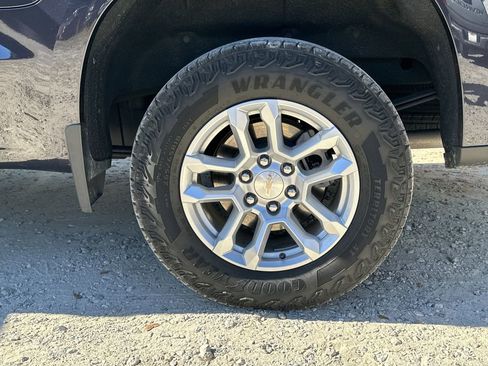 Used 2022 Chevrolet Silverado 1500 LT image 20