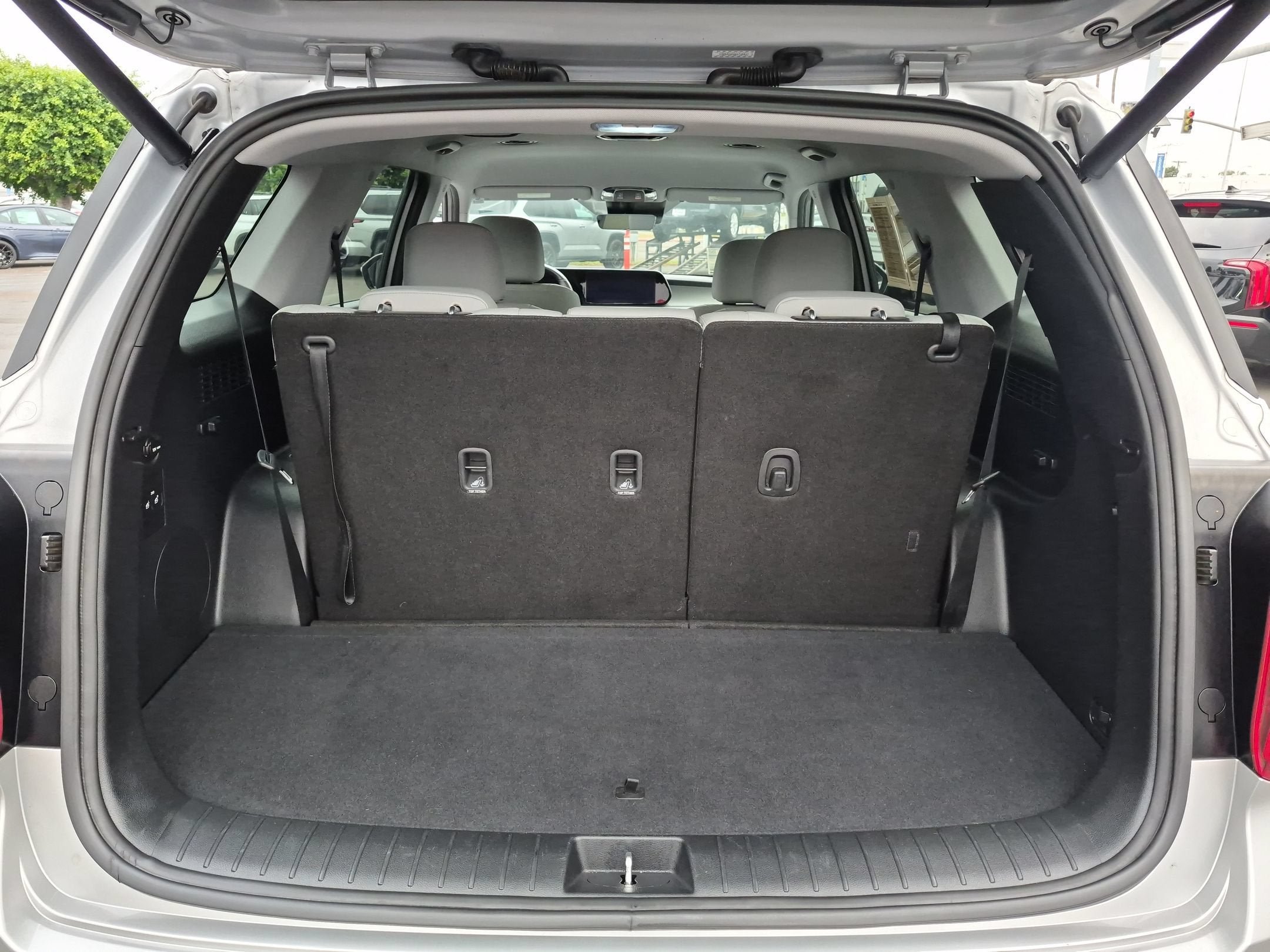Used 2024 Hyundai Palisade SEL FWD image 23