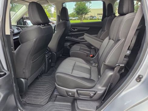 Used 2023 Subaru Ascent Premium w/ Convenience Package AWD/4WD image 12