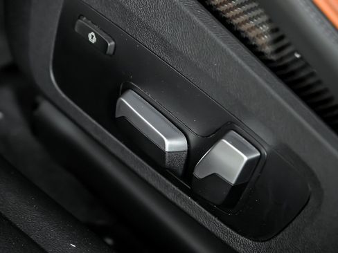 Used 2021 BMW M4 Coupe w/ M Carbon Exterior Package RWD image 24
