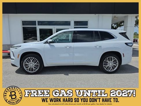 New 2027 Buick Enclave Avenir w/ LPO, Floor Liner Package FWD image 4