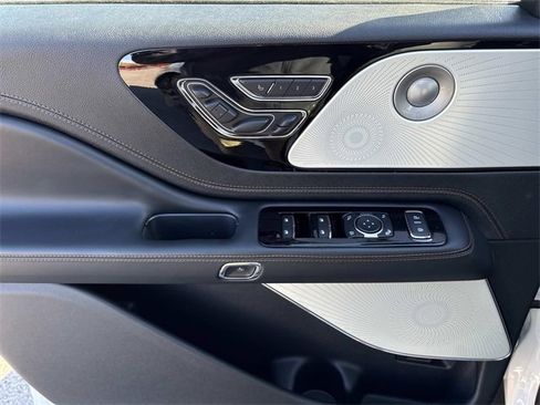New 2026 Lincoln Aviator Black Label w/ Dynamic Handling Package image 20