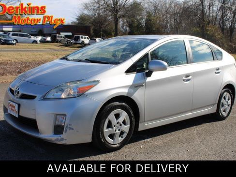 Used 2011 Toyota Prius Five image 1