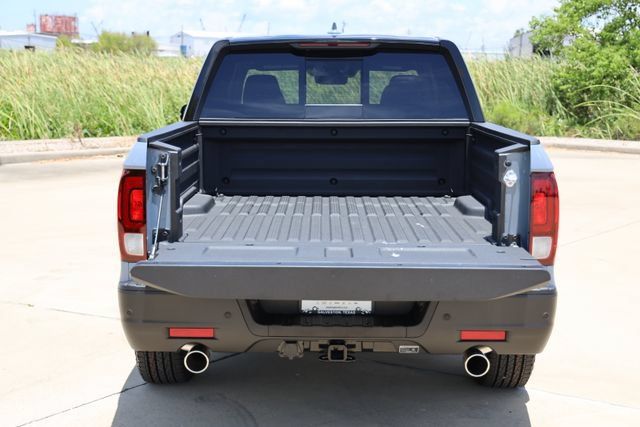 New 2026 Honda Ridgeline Black Edition image 11