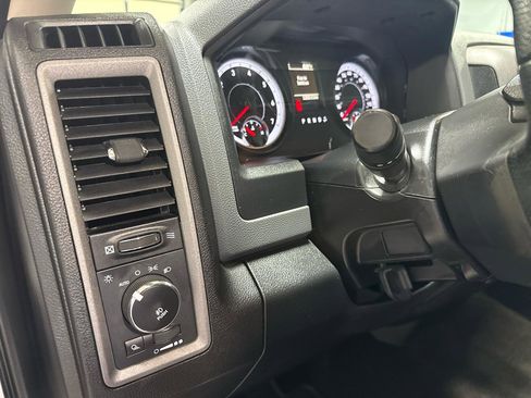 Used 2015 RAM 1500 Express AWD/4WD image 10