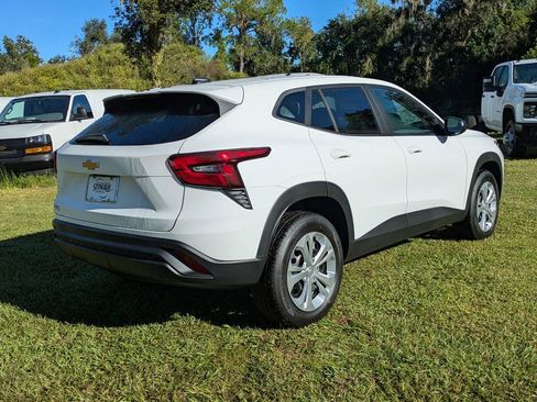 New 2026 Chevrolet Trax LS w/ Driver Confidence Package image 4