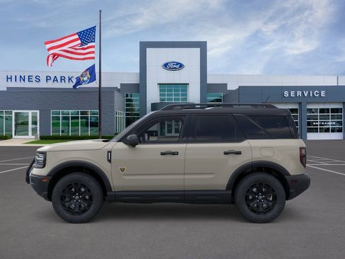 New 2025 Ford Bronco Sport Badlands w/ Sasquatch Badlands Package AWD/4WD image 3