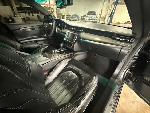 Used 2015 Maserati Quattroporte GTS RWD image 24