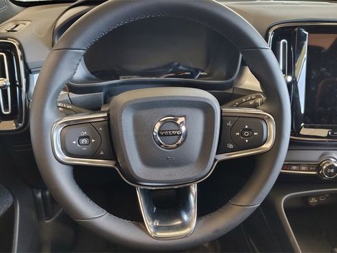 New 2026 Volvo XC40 B5 Ultra w/ Protection Package Premier image 9