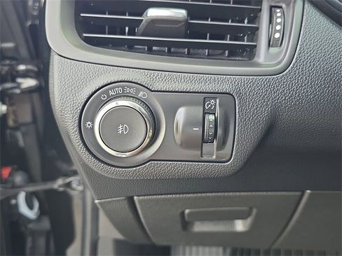 Used 2019 Buick Envision Essence image 24