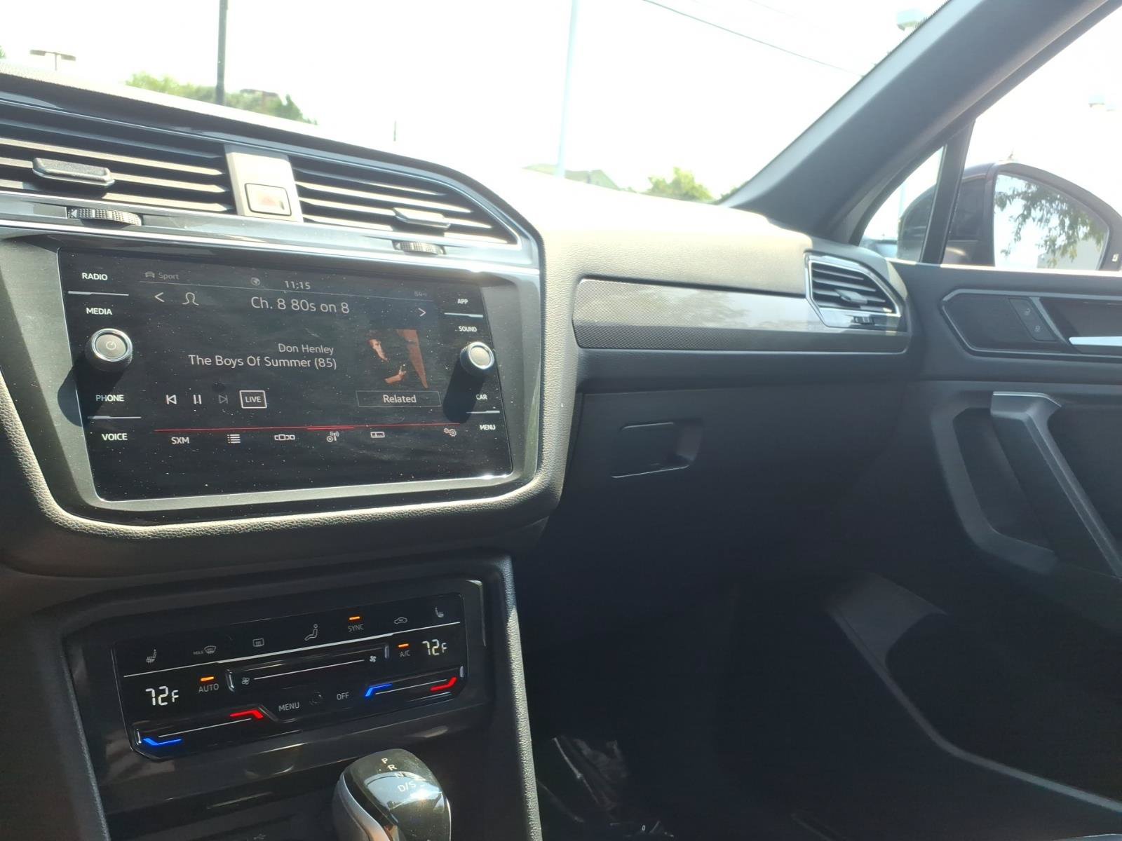 Certified 2024 Volkswagen Tiguan SE R-Line AWD/4WD image 24