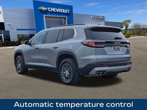 Used 2025 GMC Acadia Elevation image 6